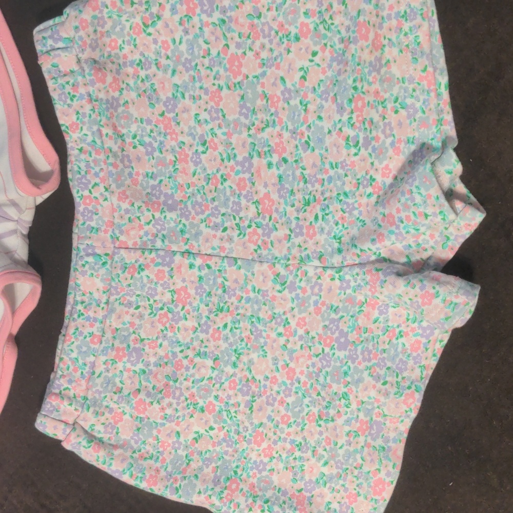 TBBC Girls Floral & Striped Lot of 5 Pairs of Shorts. Size 6 - Picture 5 of 7